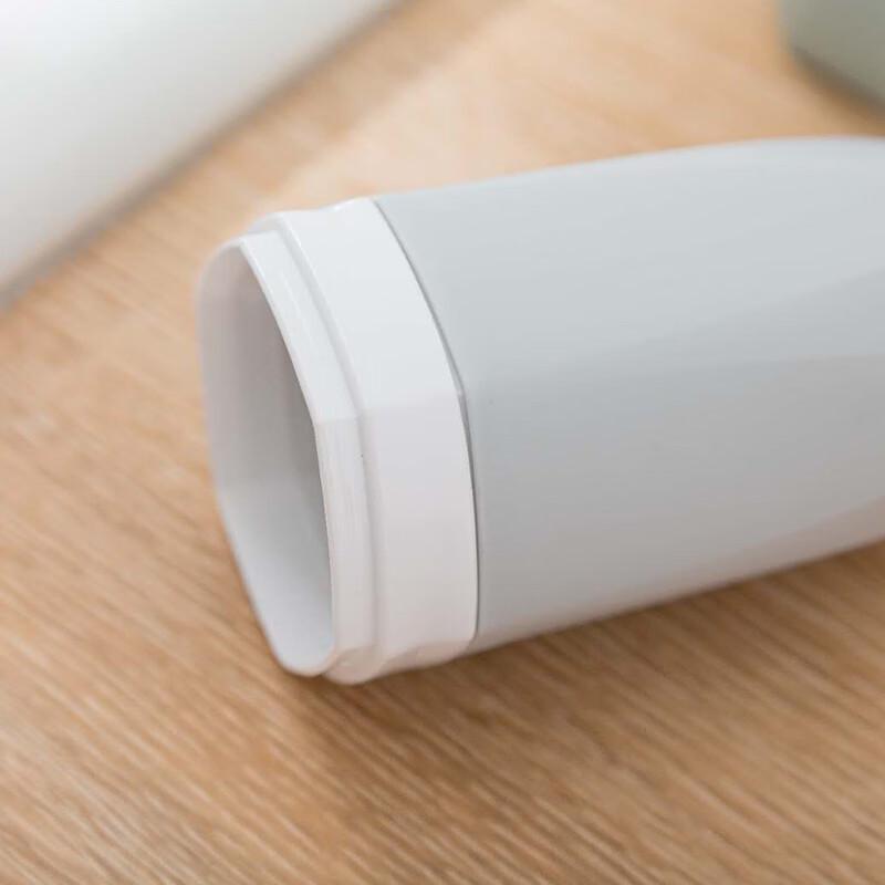 YIXI Travel Toothbrush & Mouthwash Cup Set