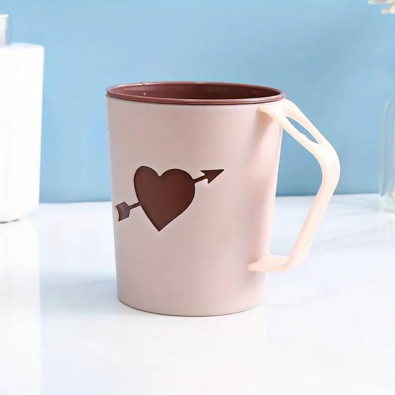 1pc Couple Toothbrush Cup, Minimalist Home Dual-Layer Heart Pattern Gargle Cup, Plastic Aesthetic Dormitory Bathroom Mouthwash C