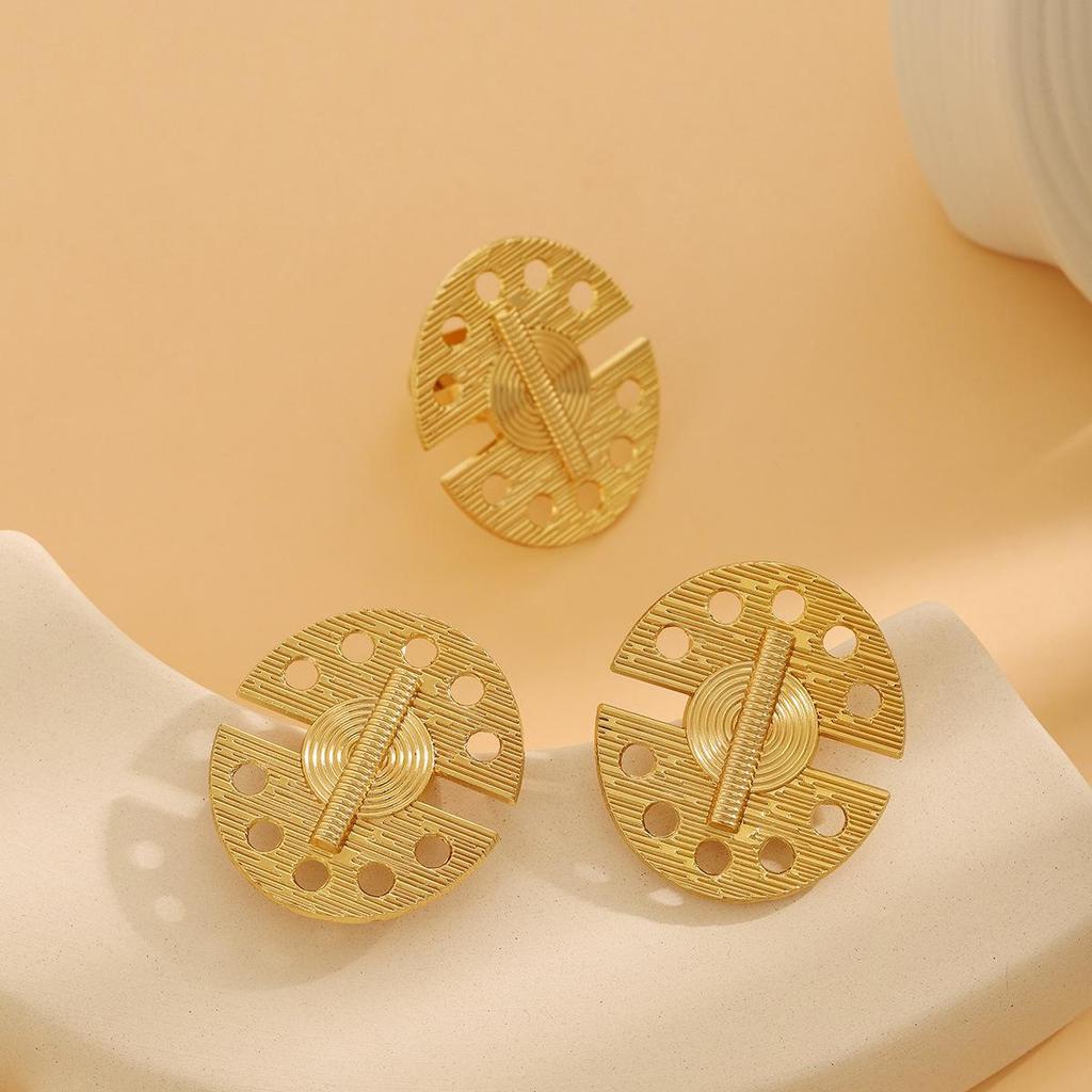 Exaggerated Geometric Metal Earrings: Irregular Fan-Shaped & Round Hollow Design (2-Piece Set)