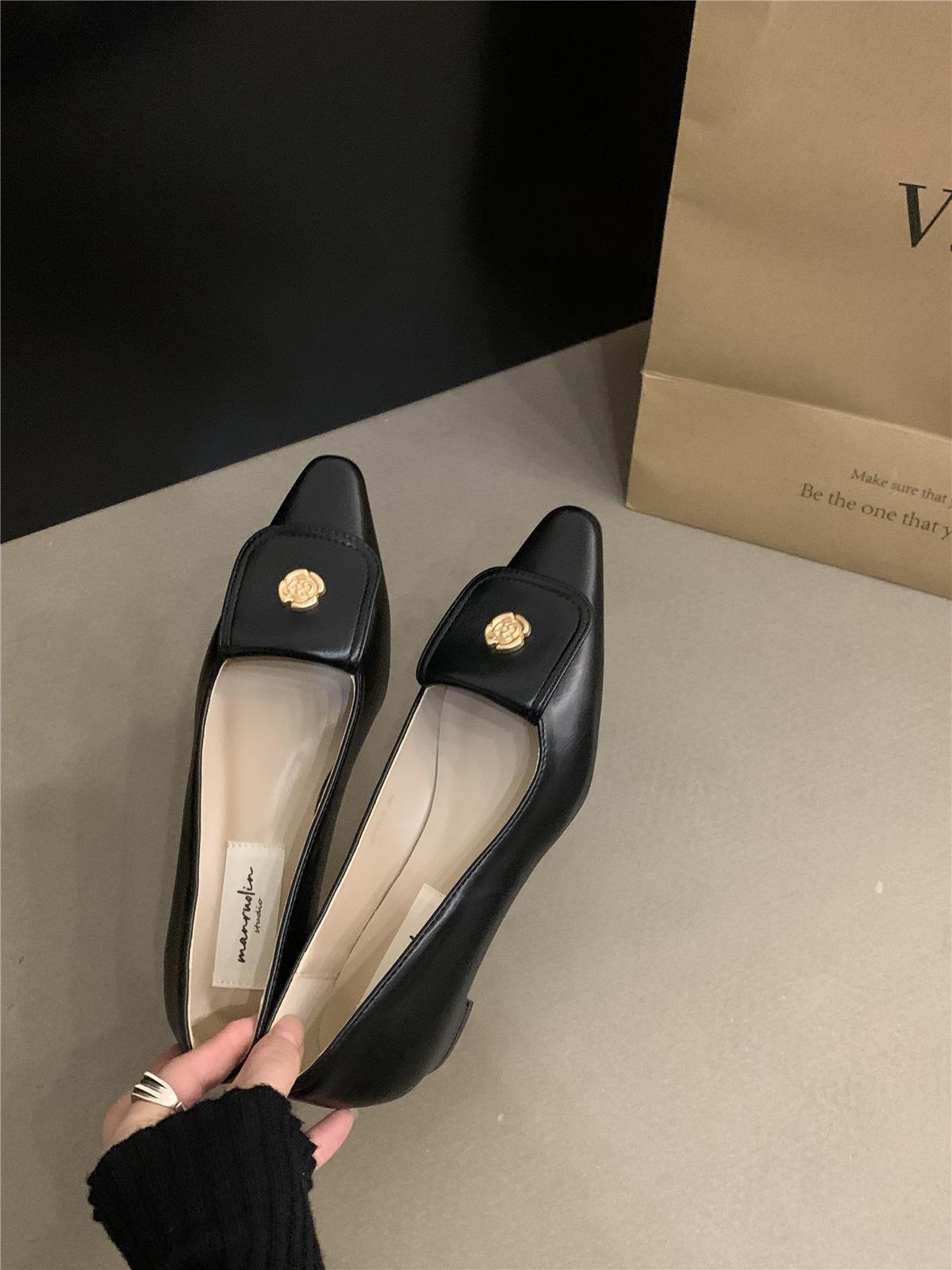 

French retro Xiaoxiangfeng single shoes women s shoes 2025 new versatile black commuter ladyshoes spring and autumn Doudou shoes 40 чорний