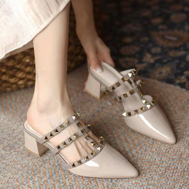 Fashion Women's Fashion Baotou Chunky Slippers Summer New Pointed Head Shallow Mouth Rivet Hollow-permeable Heel Sandals