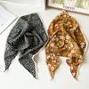 Chiffon-Stoff Dreieckiges Stirnband mit Spitze und Blumendekor als Haar-Accessoire für Damen Sommer-Quadrat-Schal Haargummi