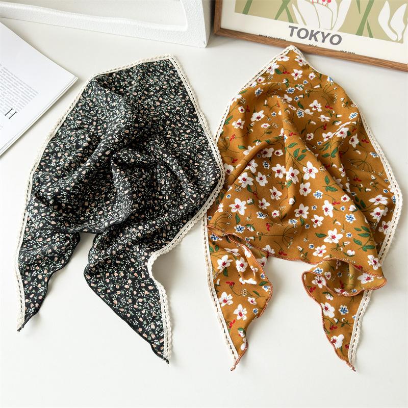 Chiffon-Stoff Dreieckiges Stirnband mit Spitze und Blumendekor als Haar-Accessoire für Damen Sommer-Quadrat-Schal Haargummi