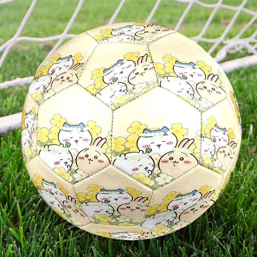 Usagi Theme Size 5 Soccer Ball, Suitable for Both Indoor and Outdoor Matches, a Gift Suitable for Everyone.