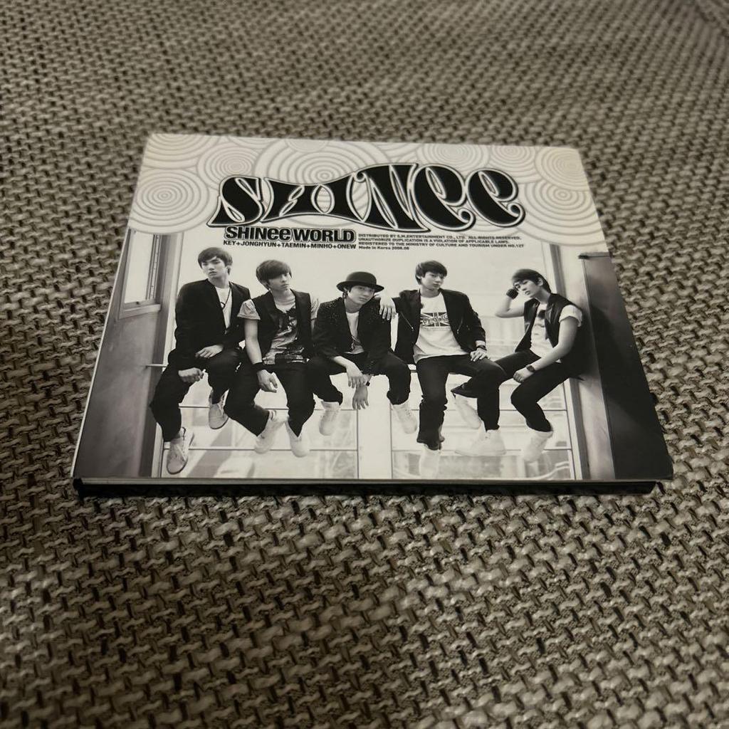 [USED] SHINee WORLD The First Album Type-B CD