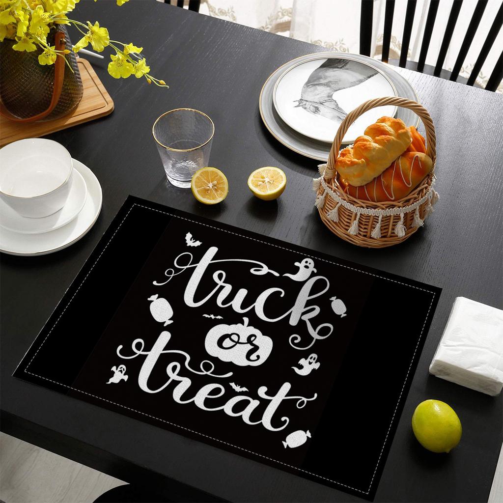 1pcs Creative Halloween Printed Linen Placemats Heat Resistant Non-Slip Table Mats Home Party Decor Classic Pumpkin Tablecloth