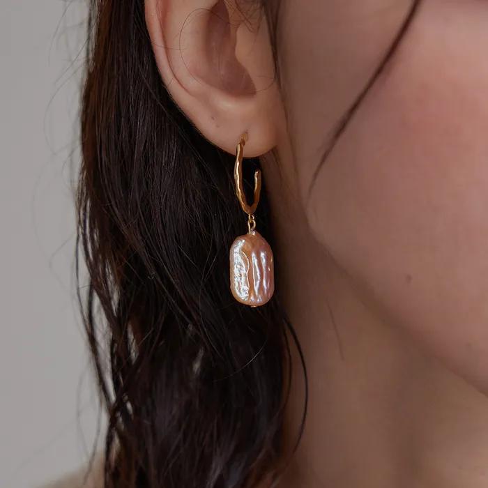 Apricot freshwater pearl earring