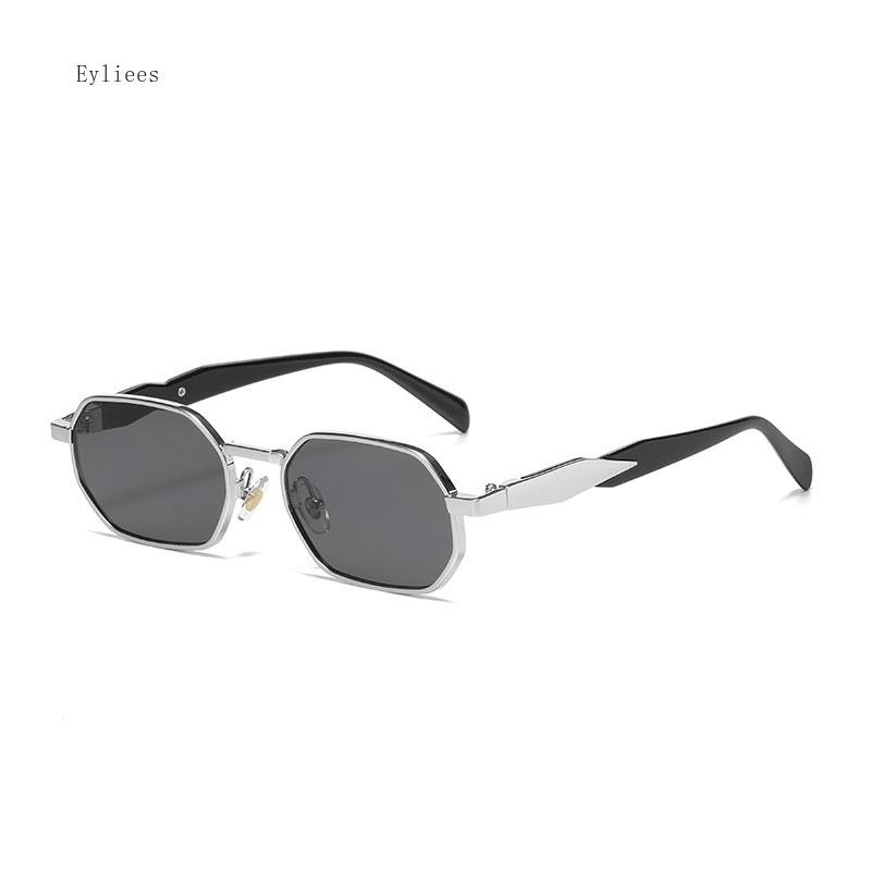Vintage Fashion Sunglasses Male New Gradient Casual Shades Female Luxury Design Outdoor Decorative Sun Spectacles