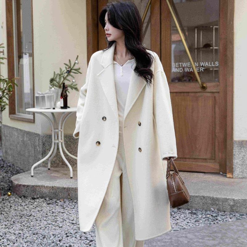 Korean Style Double-Breasted Wool Cashmere Coat for Women - Autumn/Winter, High-End Feel, Stand Collar, Light Luxury.