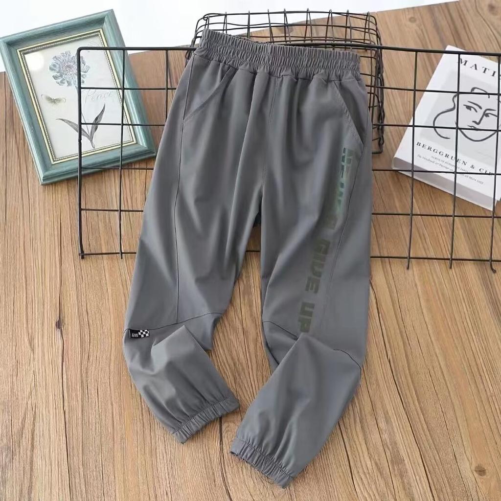 Calças de Gelo de Secagem Rápida para Meninos Calças Repelentes de Mosquitos para Crianças Calças Compridas para Meninos Médios e Grandes Calças Esportivas Finas de Verão para Meninos