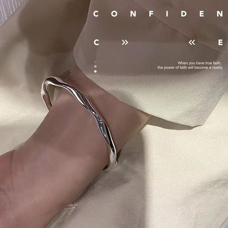 Glossy Mobius Lotus Bracelet Women's Twist Bracelet Bracelet Adjustable