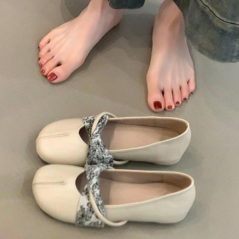 Soft Leather Version~ Genuine Leather French Flat Bottom Inner Height Increase Shallow Mouth Single Shoes Women's 2025 New Versatile Mary Jane Small L