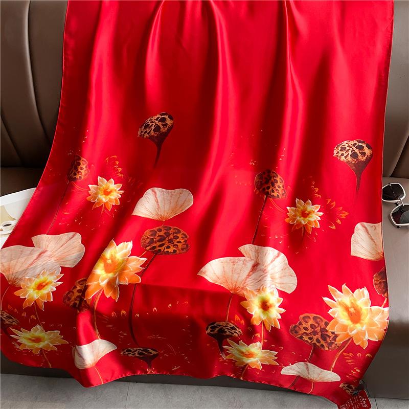 Handkerchief Brands Bandanna Designer Silk Scarf Women Luxury Headband Hijab Wrap Foulard Muffler Scarves Travel Sunscreen Shawl