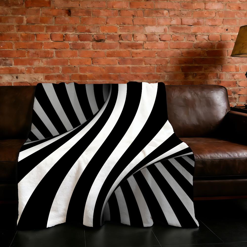 Black and White Twisted Stripes Blanket Super Warm Comfortable Plush Throw Blanket Child Home Sofa Bedroom Gift