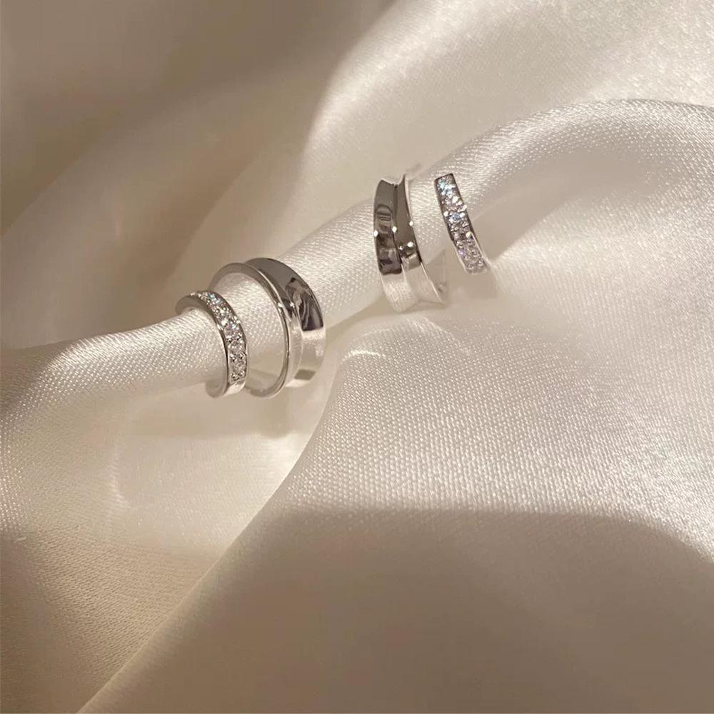 

Нишевый дизайн Сладкие серьги-кольца: Элегантные серьги знаменитостей с универсальным стилем