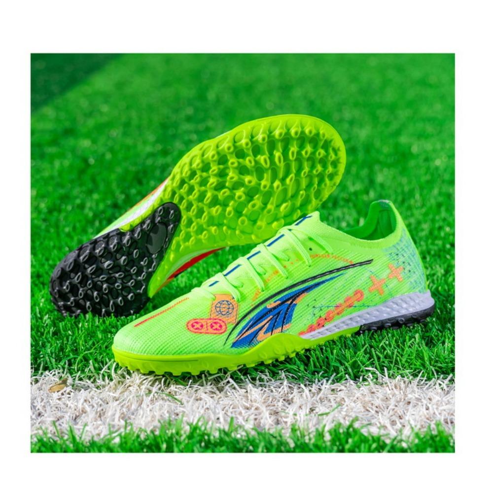 Low-top Thorn Football Shoes World Cup Broken Nails Artificial Turf Nails Leather Feet Male and Female Students Training Shoes