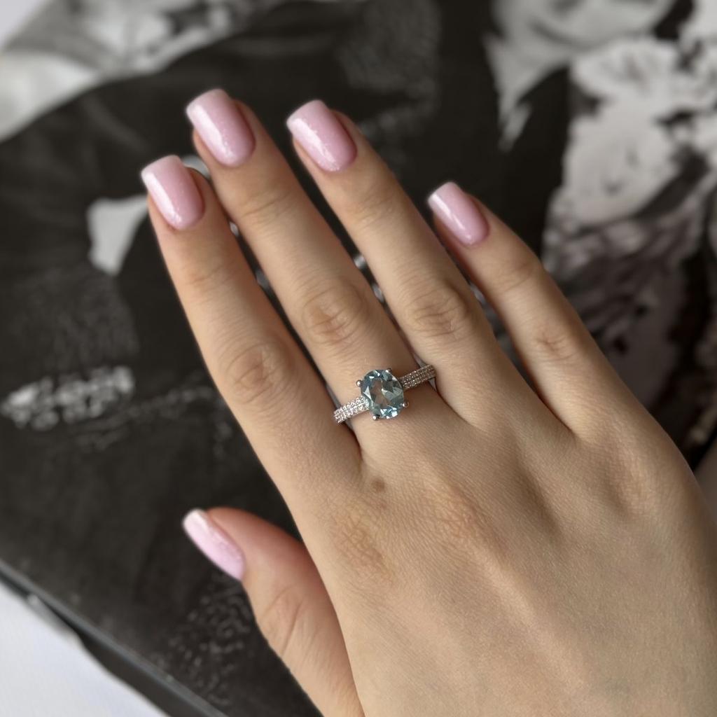 Серебряное кольцо с натуральным топазом 3.11ct, вес изделия 3,7 гр (2157700)