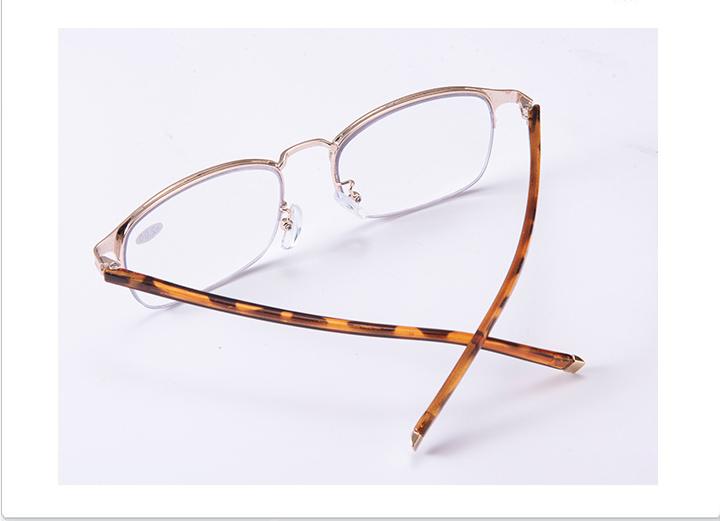 

Up To 10 40 Reading Glasses Multi Focus Dual Use for Far and Near Blue Light Blocking Eye Care Reading Glasses 1.5