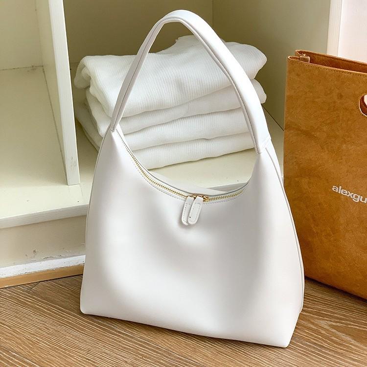 Korean Vintage Style Soft Leather Women's Tote: Fashionable, Niche Design, Large Capacity Shoulder Dumpling Bag for 2025 Commutes