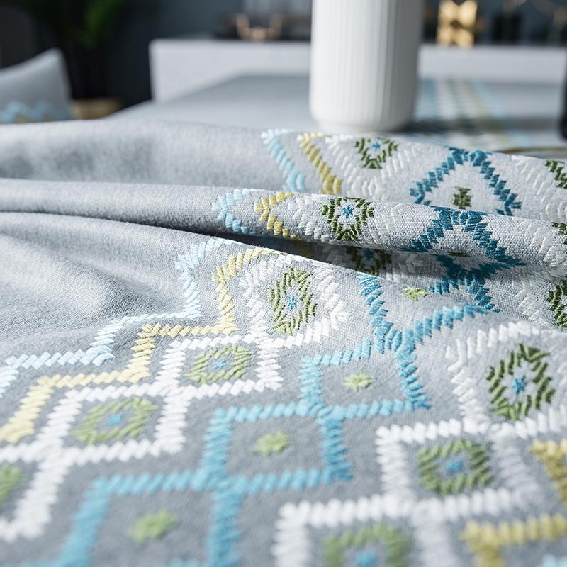 Amazon American Embroidery Flower Dining Table Cloth Cotton And Linen Solid Color Coffee Table Fabric Cover Cloth Manufacturer
