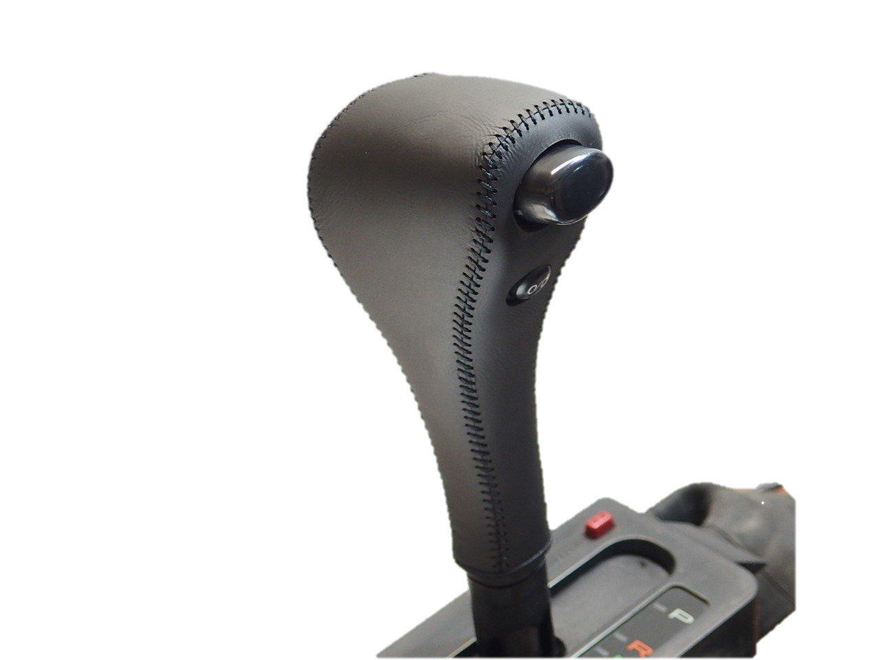 

Комплект кожаной оплетки на ручку переключения передач «Триколор» для Toyota Land Cruiser Prado (Серия 1995 года) [1BK3T09]