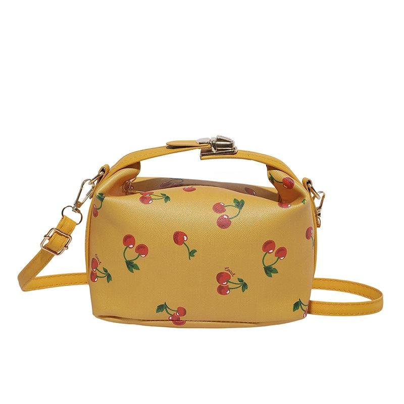 Fresh Cherry Print 2025 New Summer Cute Trend Sweet Fashion Messenger Shoulder Bag