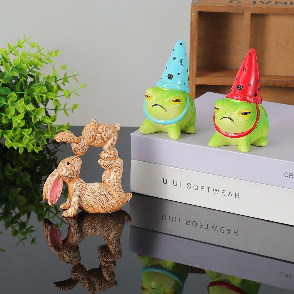 Creative and Adorable Garden Courtyard Hat-shaped Small Frog Decorative Item for Balcony Succulent Pot Plants Micro Landscape