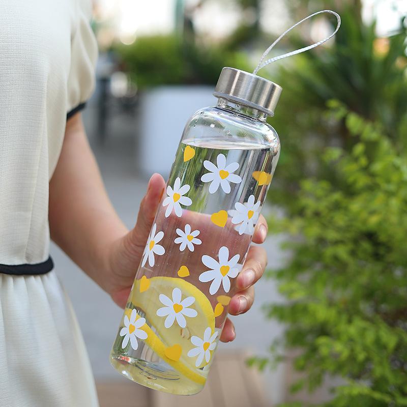 

550ML Plastic Water Bottle Portable Gym Sport Water Bottle Bowknot Love Pattern Leakproof Water Cup Little Daisy Office Bottle 550ML