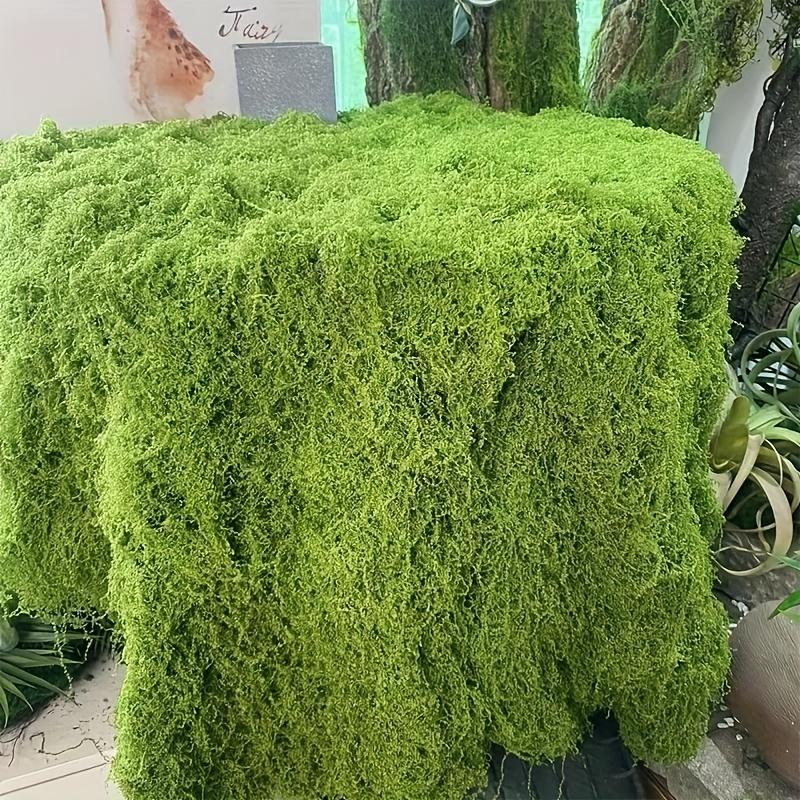 Large Artificial Moss Mat - Lush Green Foliage for Indoor/Outdoor Landscape Beautification, Easy Cutting, Realistic Texture,  Moss Decor