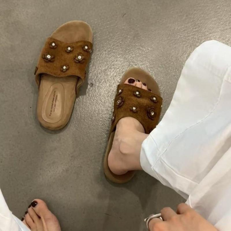 

Fashion Women Flat Slippers 2025 Summer New Shoes Designer Luxury Sandals Elegant Home Flat Slippers Ladies Lightweight Slides Women 35 коричневый