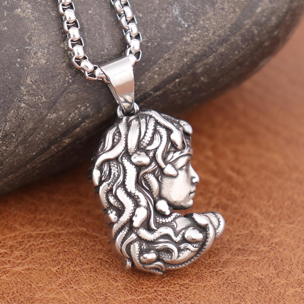 Vintage Small Size Medusa Pendant Necklace Gothic Stainless Steel Mythology Gorgon Necklace for Men and Women Party Gift Jewelry
