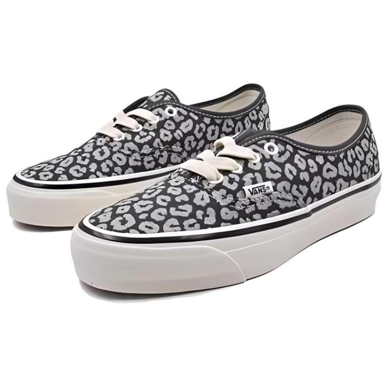 Vans Mte Authentic Reissue 44 'Black White' Sneakers VN000CT71XM