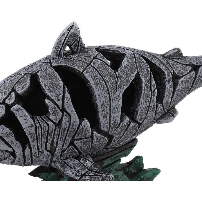 Shark Decorative Sculpture Hollowed Waterproof Resin Sturdy 7.3in Long 4.5in Wide Shark Statue Home Decor Statue with Stand Accent Figurine