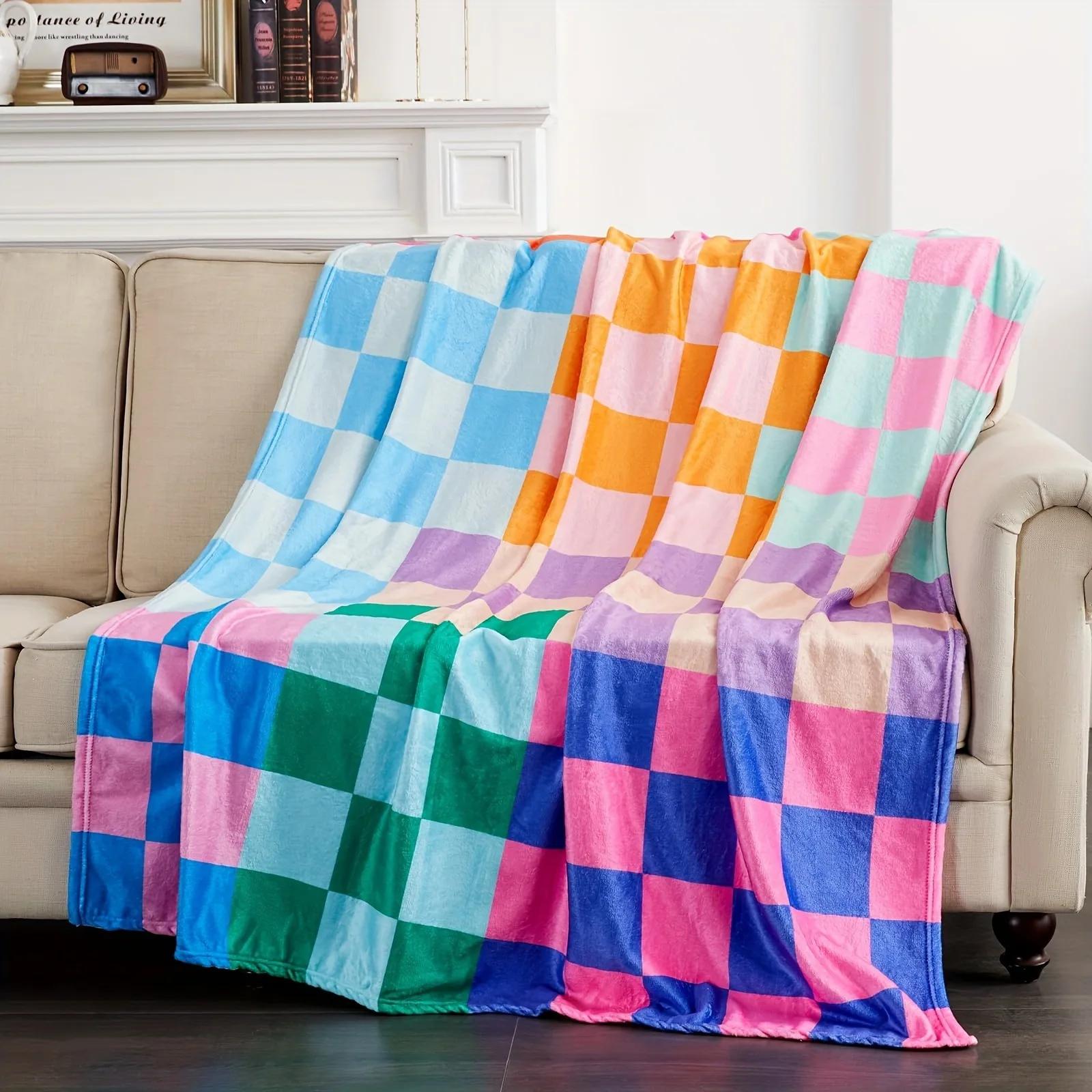 Colorful Plaid Pattern Flannel printed blanket suitable for all seasons suitable for living room office sofa and travel 75x100cm
