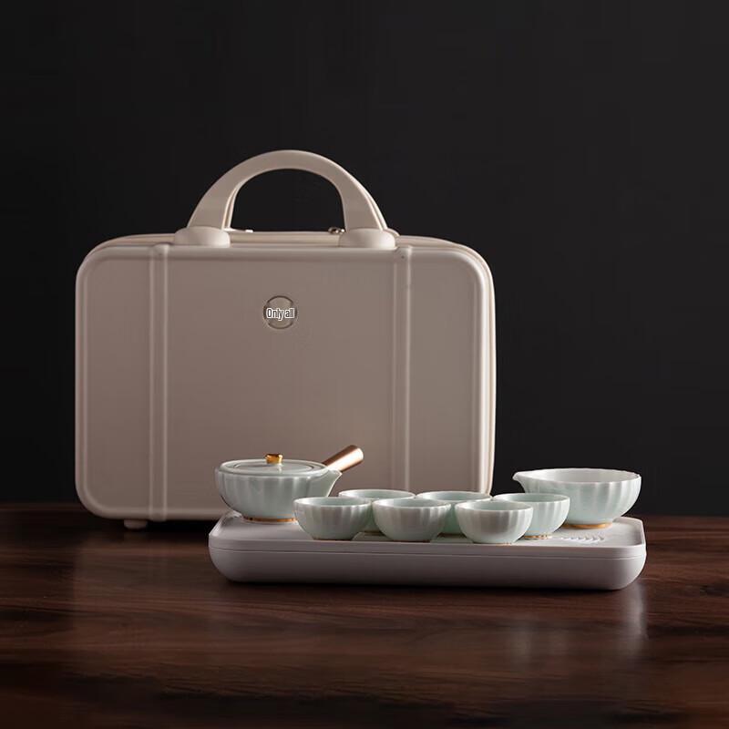 

Weidu Qingyun Zhishang Ceramic Tea Set