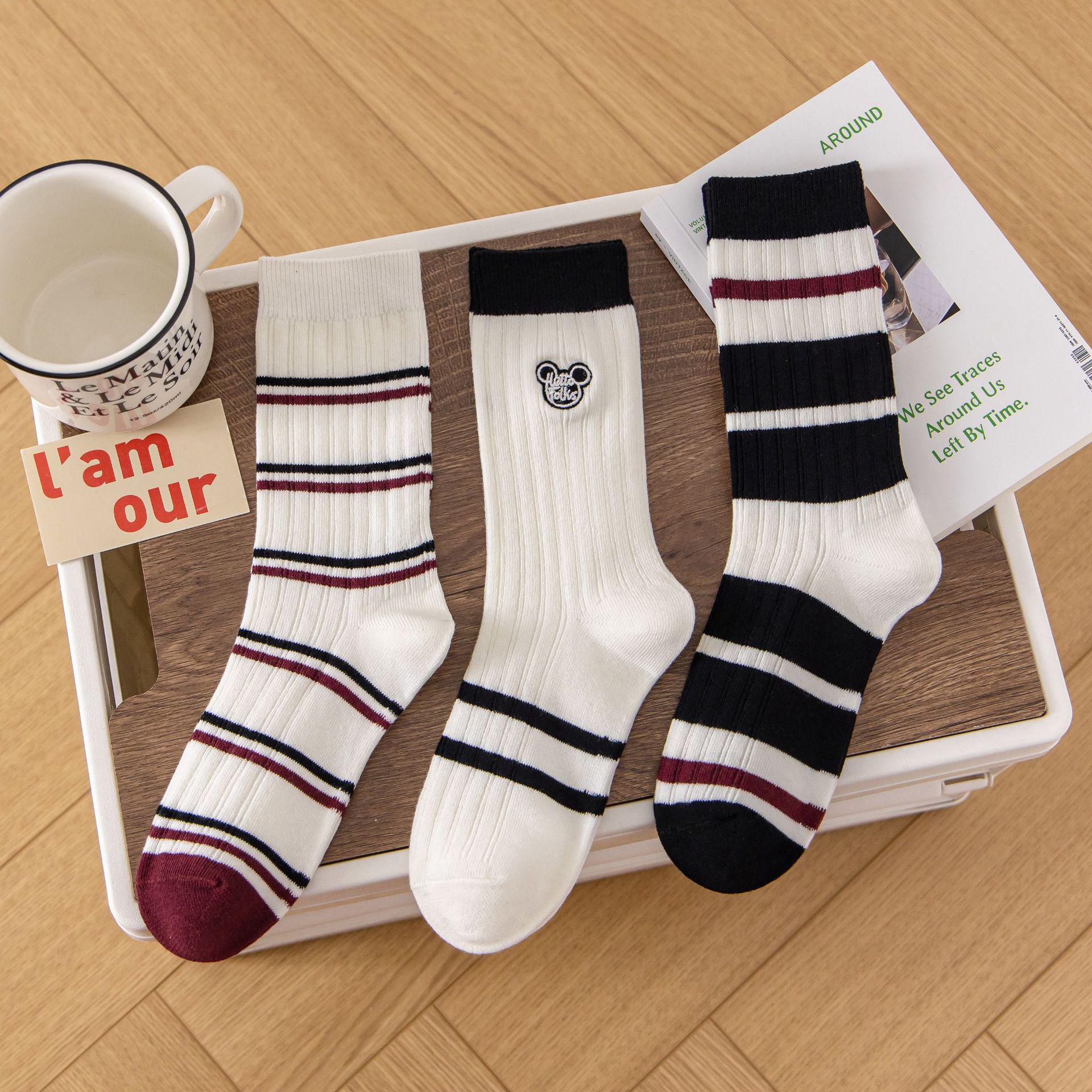 New Anti-Odor Mid-Calf Sports Socks - Sweat-Absorbing, Warm, Combed Cotton, Letter Stripes