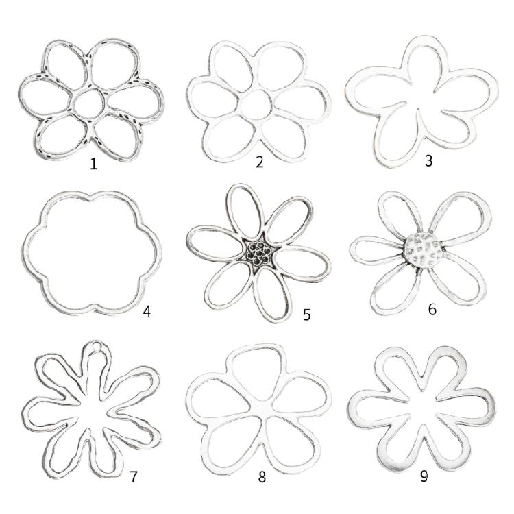 Elegant Irregular Flower Choker Necklace for Women Hollow Out Flower Beads