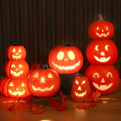 Lampe Citrouille d'Halloween Citrouille Spooky Lumineuse Figurine Citrouille Décorative Brillante avec Lumière LED pour Maison Hantée Halloween Décor Maison Jardin