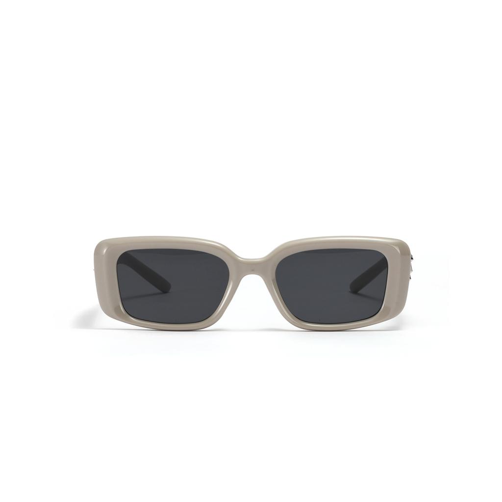 Large Frame Glasses Rivet Rectangle Sunglasses Gay Personality Sunglasses Female Feeling
