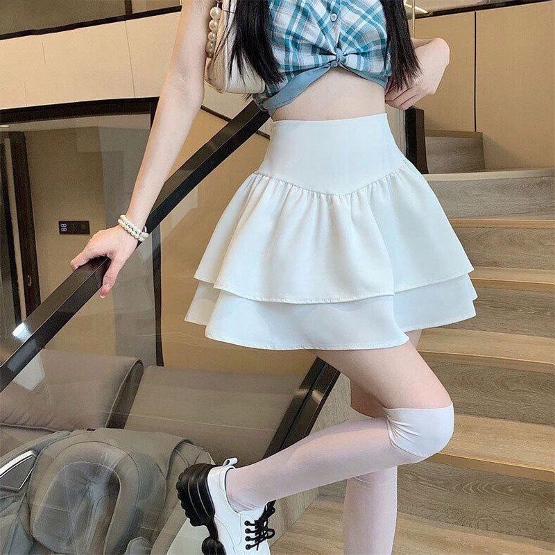 Hepburn Style Black Fluffy Half Skirt with Elastic Waist - Women's Plus Size Pleated Shorts