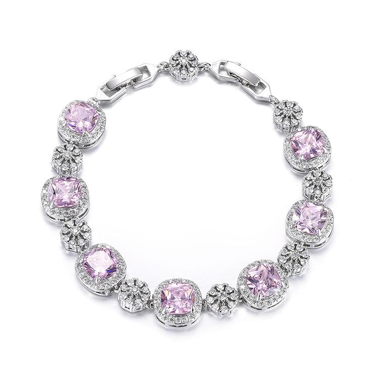 European and American advanced square princess fashion zircon bracelet female square inlaid luxury zircon bracelet.