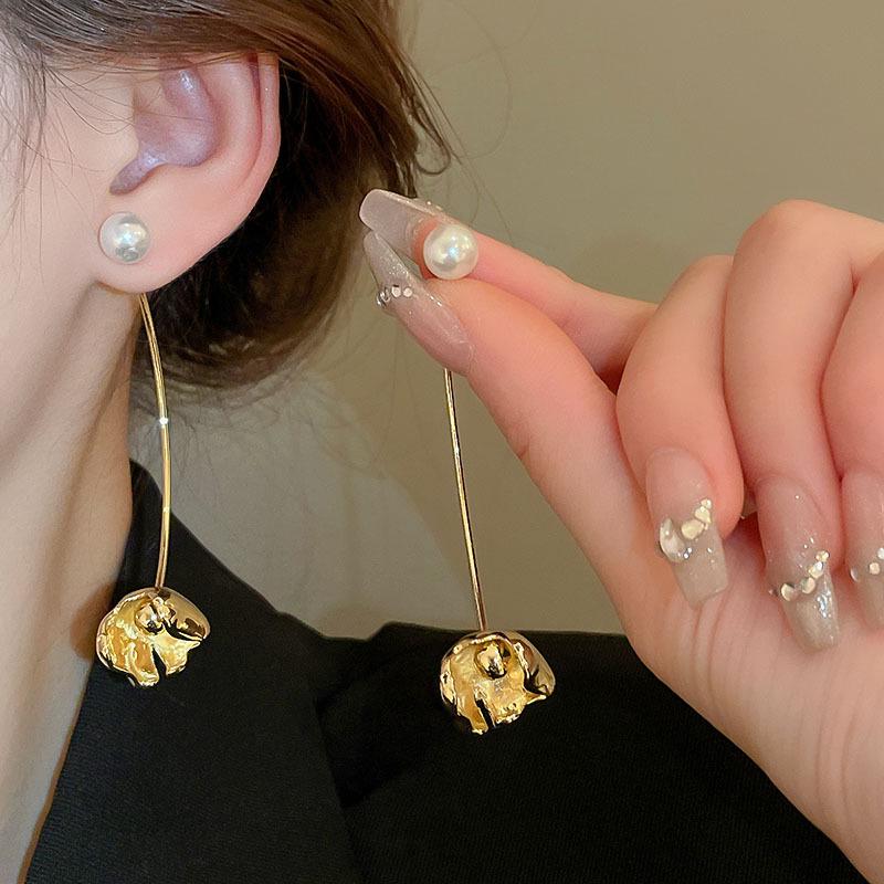 Elegant Faux Pearl & Metallic Flower Silver Earrings