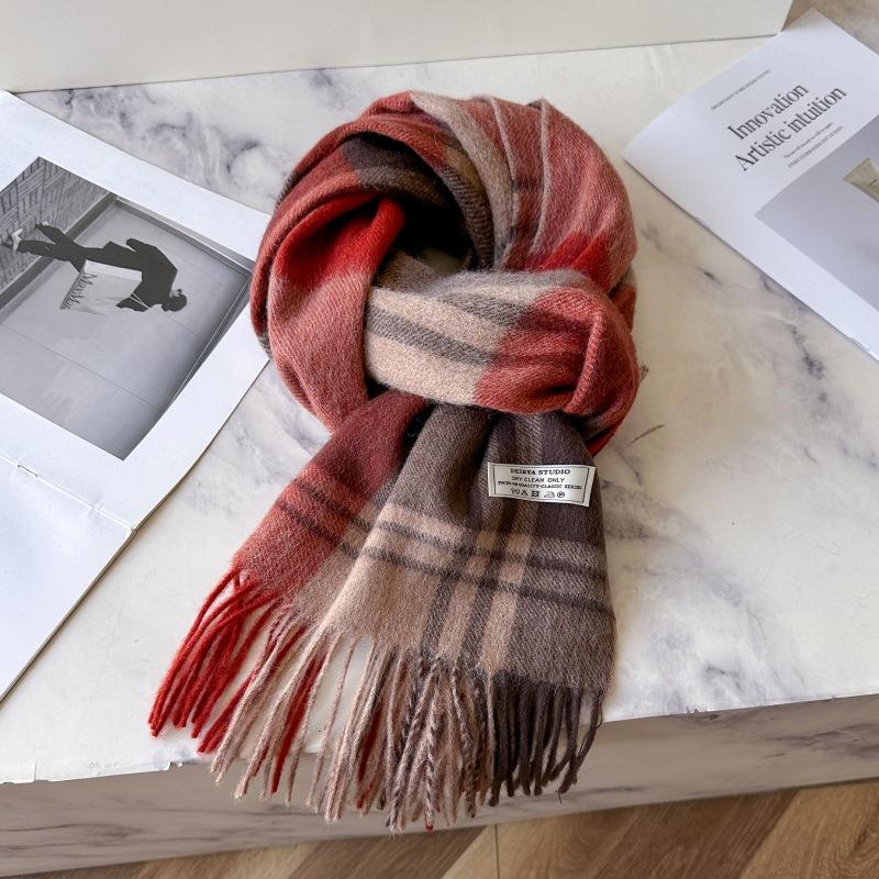 100% Sheep's Wool Scarf, Classic British Style, New Winter Arrival for Men & Women, Warm Neck Warmer