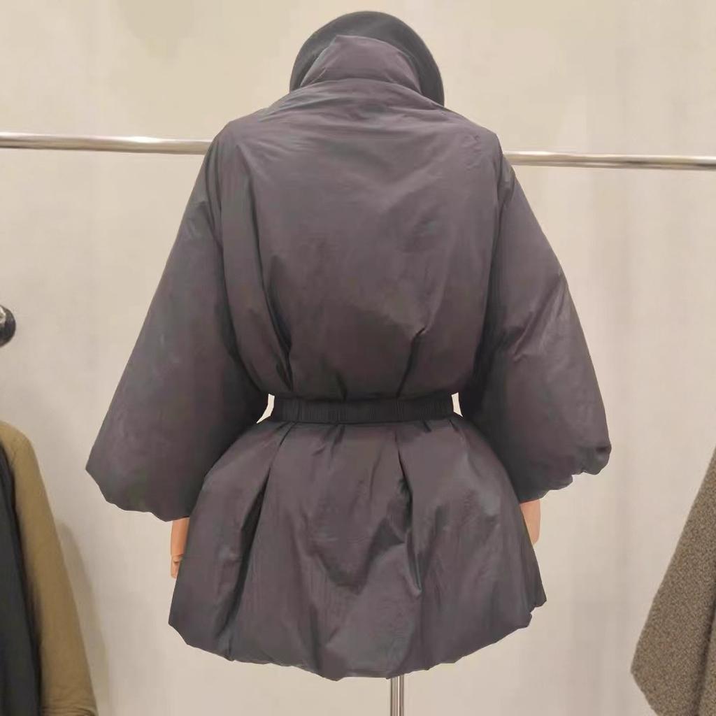 Winter new French retro stand-up neck lantern sleeve waist medium and long thermal down jacket with belt