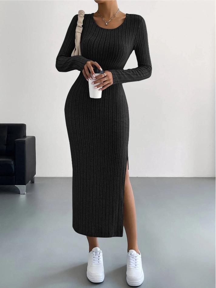 2025 Autumn/Winter Bestseller: European and American Women's Long-Sleeved Round Neck Slit Knit Dress.
