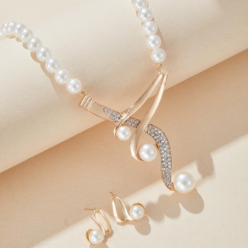 Fashion Geometric Pearl Earring Two Piece Necklace for Women Exquisite Birthday Party Zircon Gifts
