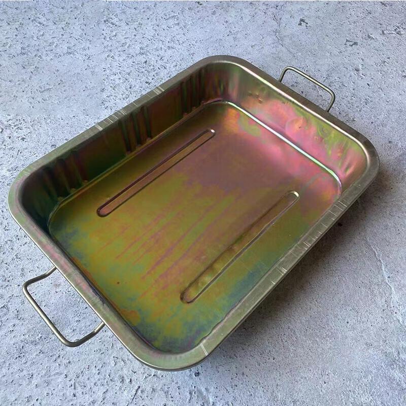 Duży zbiornik do spuszczania zużytego oleju