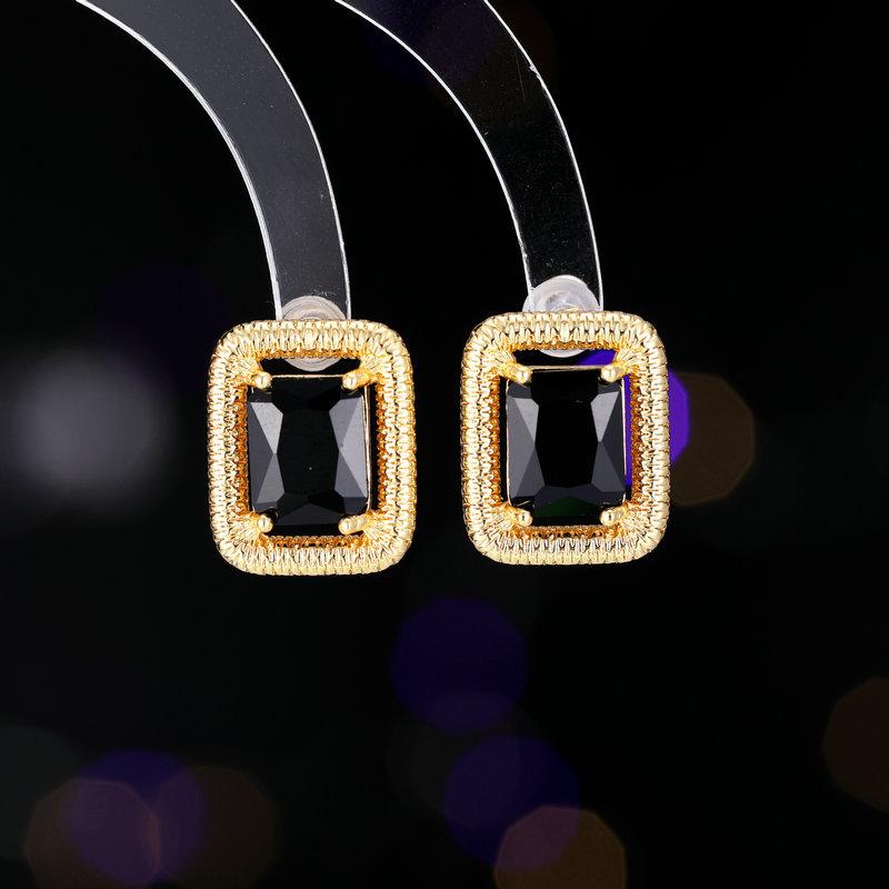 

Серебряные серьги-иглы S925 в стиле ретро, простые геометрические прямоугольные серьги с цирконами в форме маленьких кубиков сахара золотой