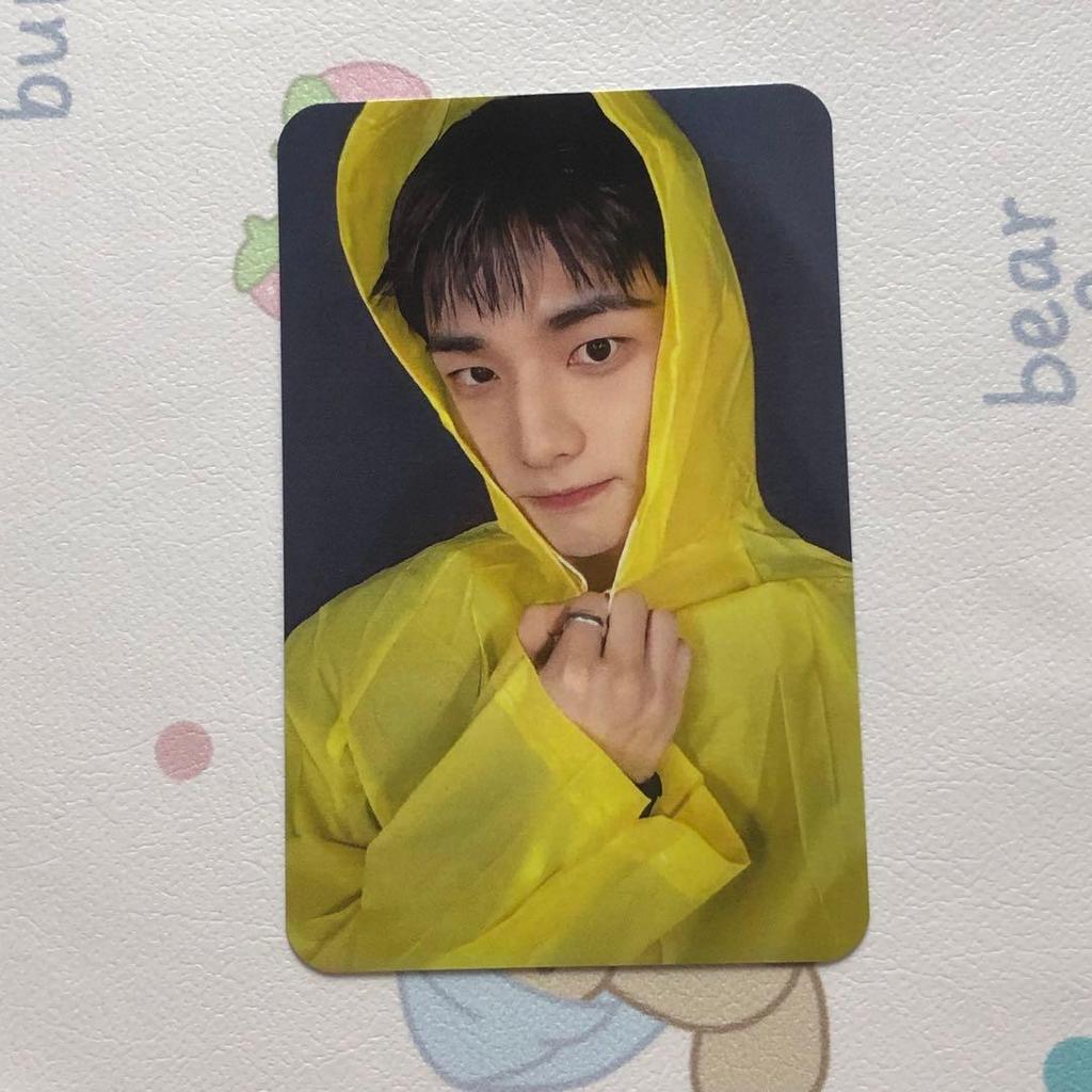 [USED] Stray Kids Hyunjin Pop-Up Uniform Karma Trading Card