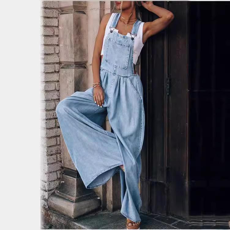 Ärmelloser Damen-Latzhose aus lockerem Denim mit Seitentaschen - Sommerkollektion